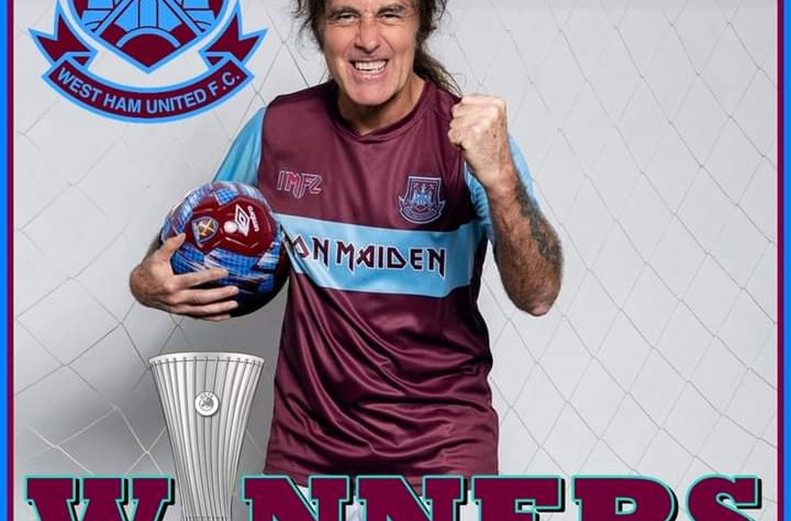 Лидерът на IRON MAIDEN празнува купата на Уест Хем