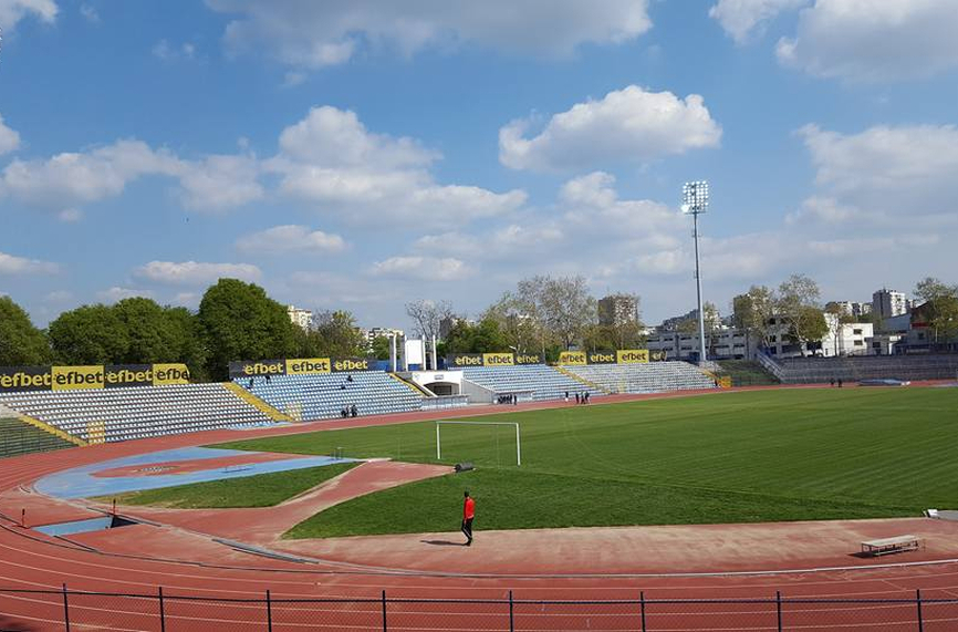 В Русе: Мълния удари 2 деца на стадион „Дунав“