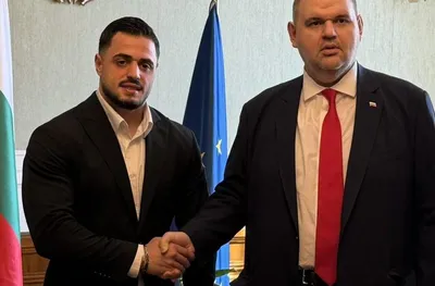 Насар се срещна с Пеевски