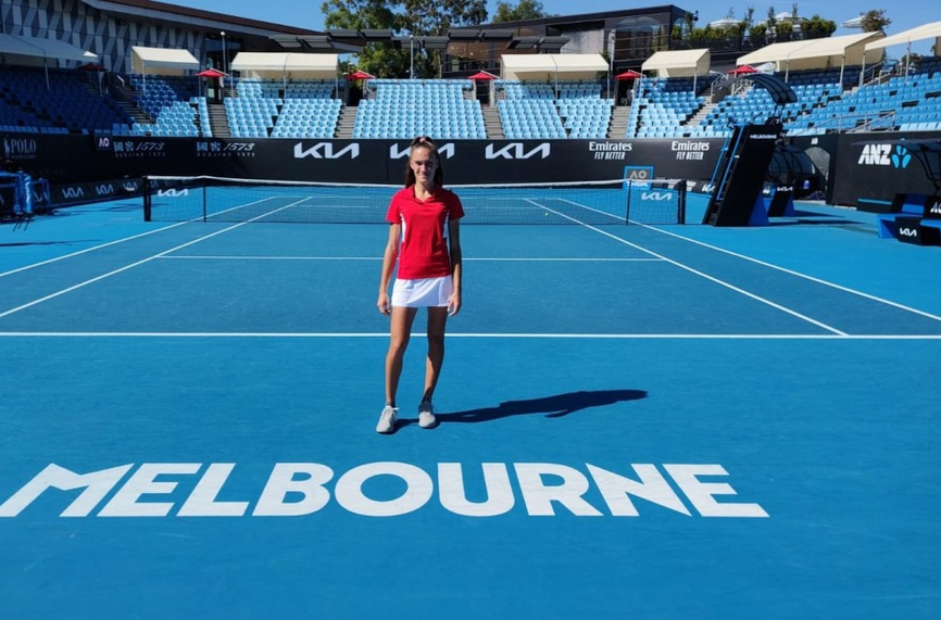 Денислава Глушкова загуби от №1 в схемата на Australian Open