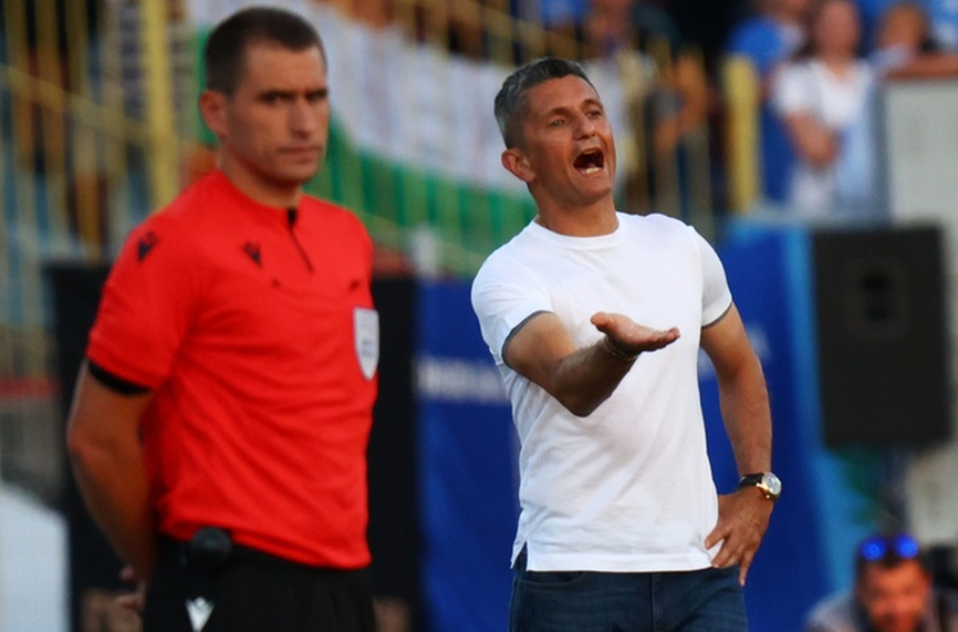 Треньорът на ПАОК: Надявам се феновете да ни помогнат срещу Левски