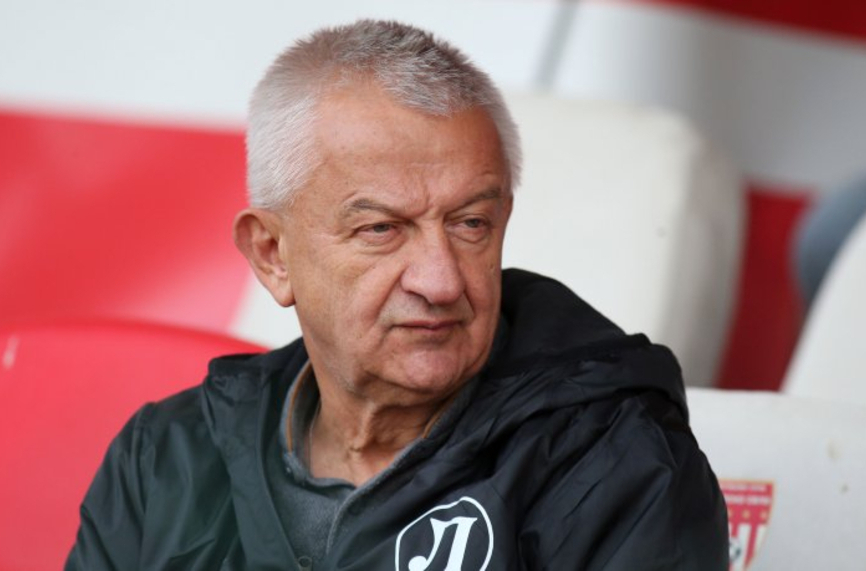 Христо Крушарски който през пролетта прехвърли управлението на Локомотив Пловдив