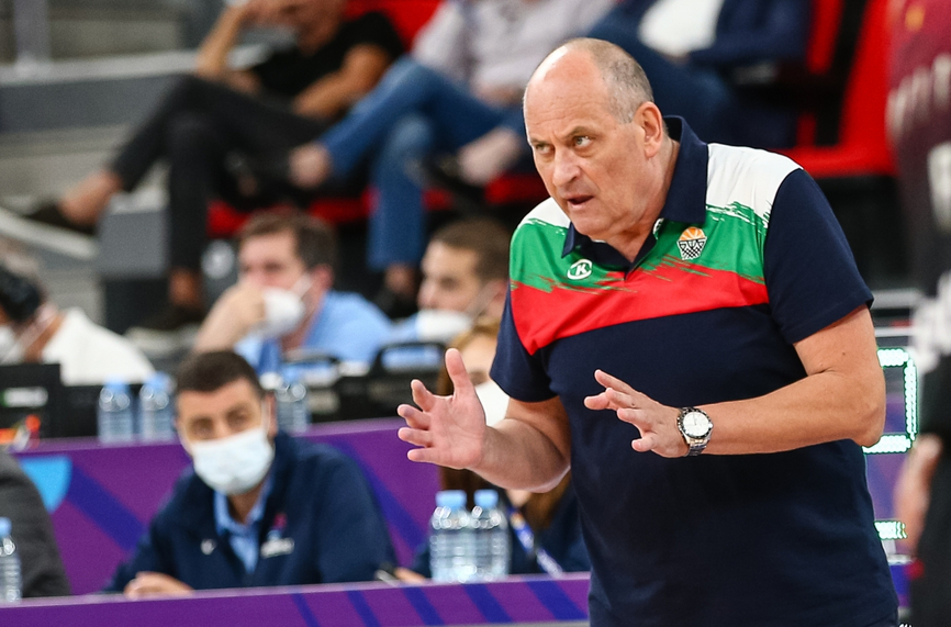 Селекционерът на българския национален отбор по баскетбол Росен Барчовски критикува