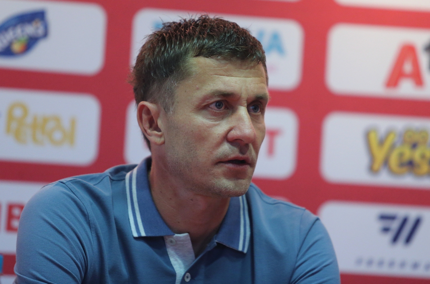 Старши треньорът на ЦСКА Саша Илич даде пресконференция преди дербито