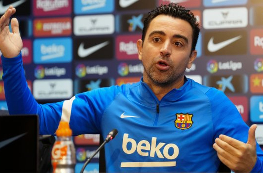 Треньорът на Барселона Шави коментира актуалните теми около отбора преди
