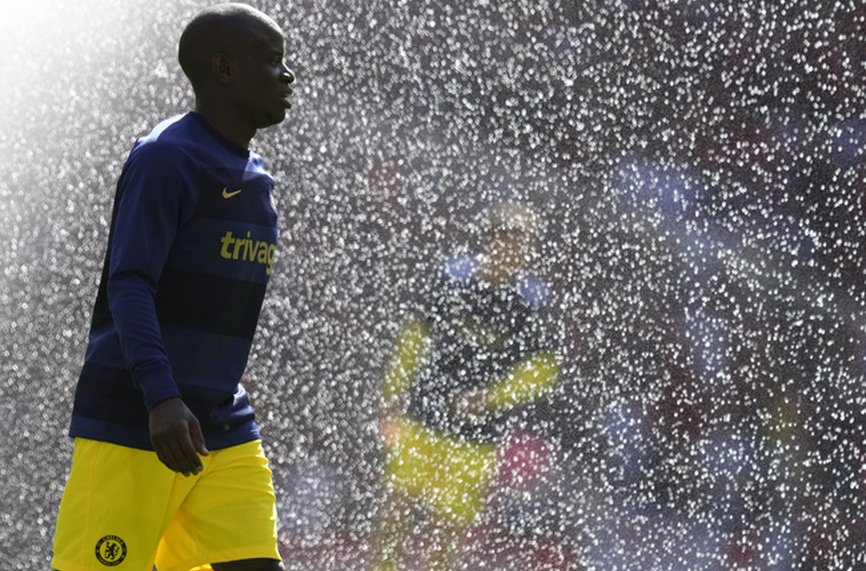 Нголо Канте не иска да напусне Челси следващото лято Французинът