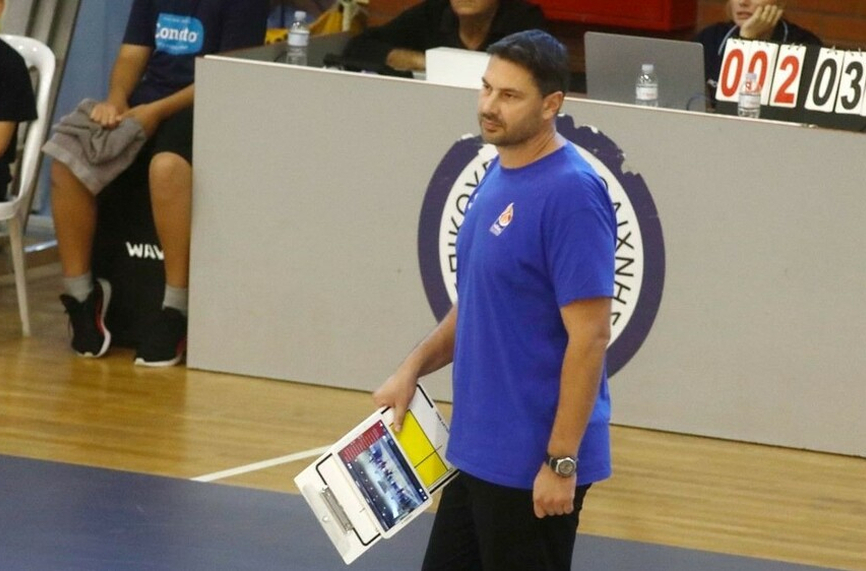 Българският специалист Атанас Петров подаде оставка като старши треньор на