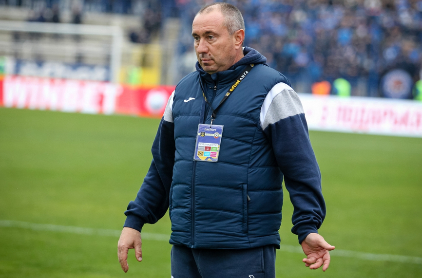 Старши треньорът на Левски Станимир Стоилов не е останал
