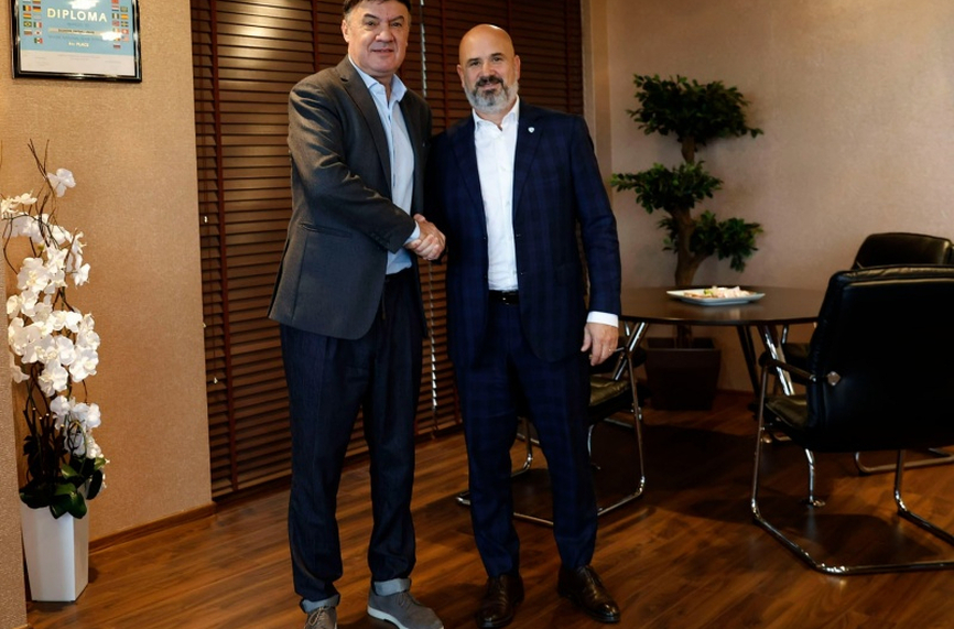 Президентът на Българския футболен съюз Борислав Михайлов прие на официална