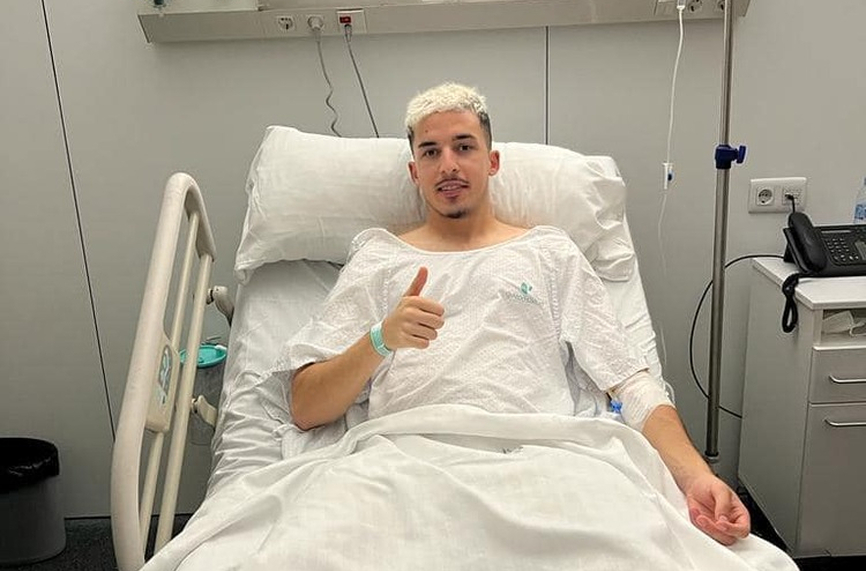 Футболистът на Ботев Пловдив Антонио Перера е претърпял операция съобщиха