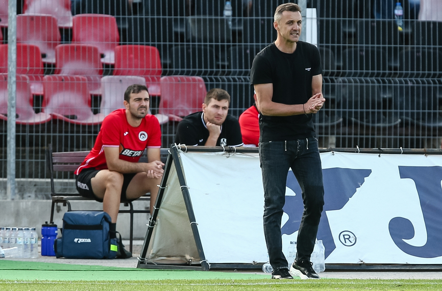 Ботев Пд остана без треньор след уволнението на Желко Копич