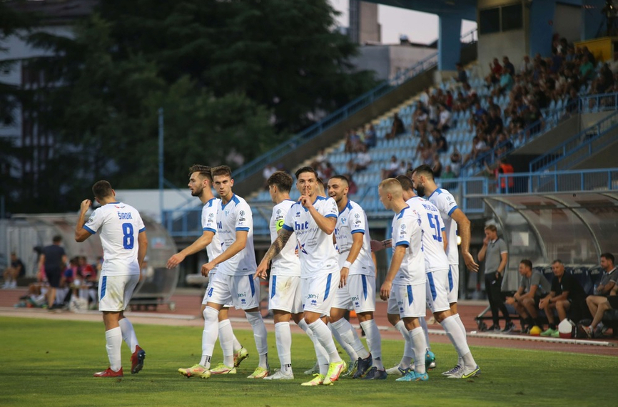 Собствениците на Локомотив Пловдив са направили за момента неуспешен опит