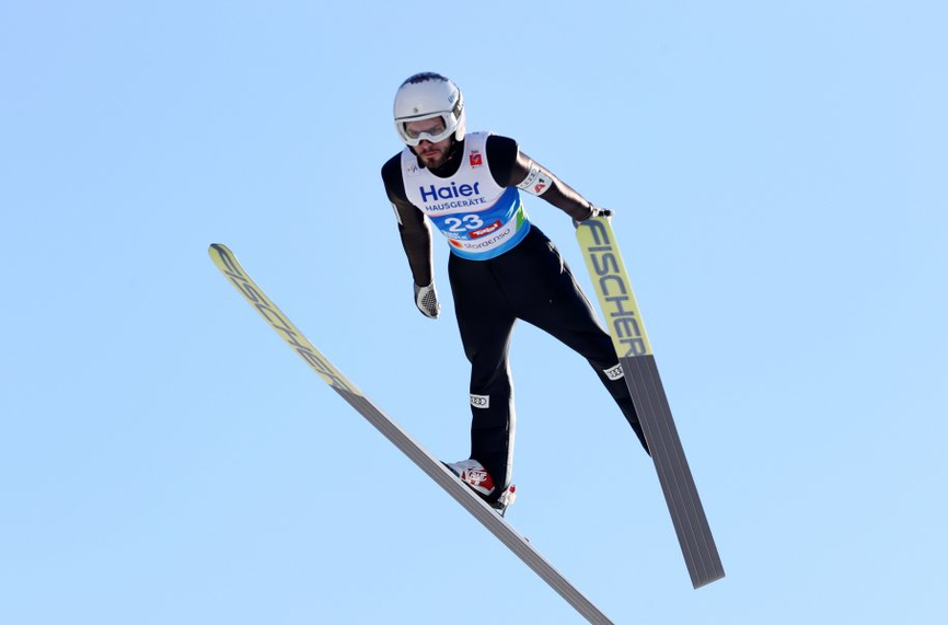 Българският състезател по ски скокове Владимир Зографски завърши на 21 во