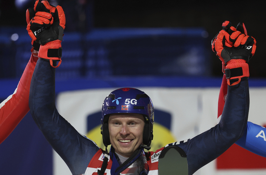 Норвежкият скиор Хенрик Кристоферсен спечели слалома от Световната купа по
