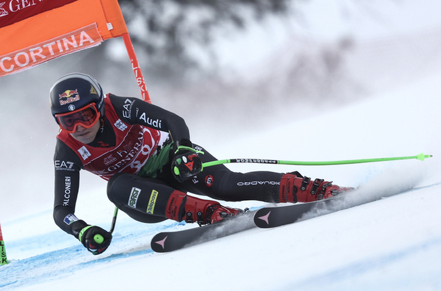 Италианката София Годжа спечели спускането от Световната купа по ски