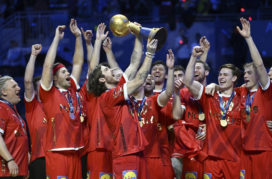 Дания ликува с историческа трета поредна титла на Световното първенство