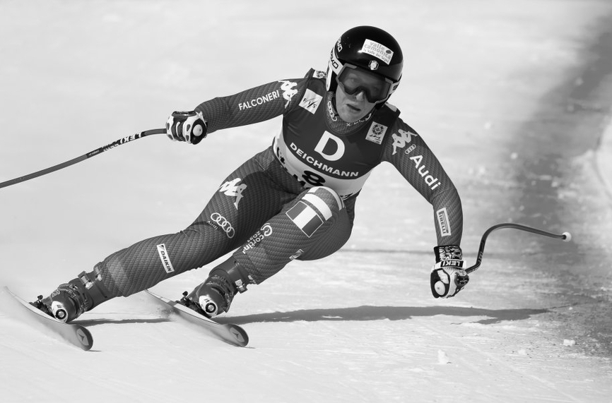 Италианската състезателка в алпийските ски Елена Фанчини загуби битката с