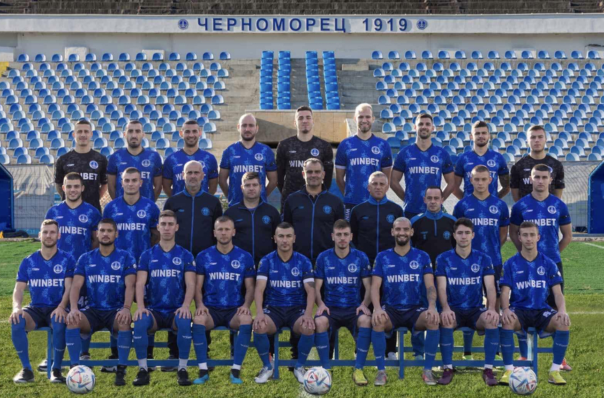 Черноморец Бургас постигна победа след обрат с 2 1 над Карнобат