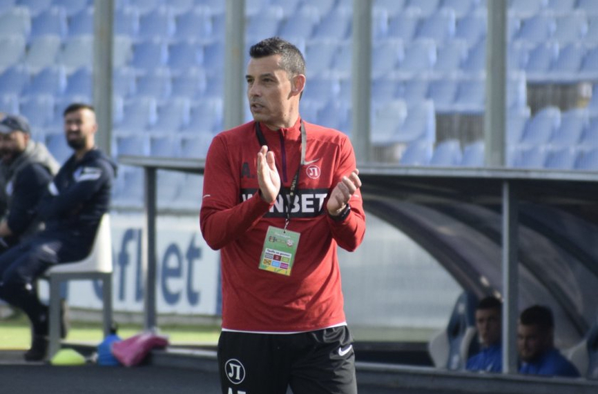 Старши треньорът на Локомотив Пловдив Александър Томаш сподели мнението си