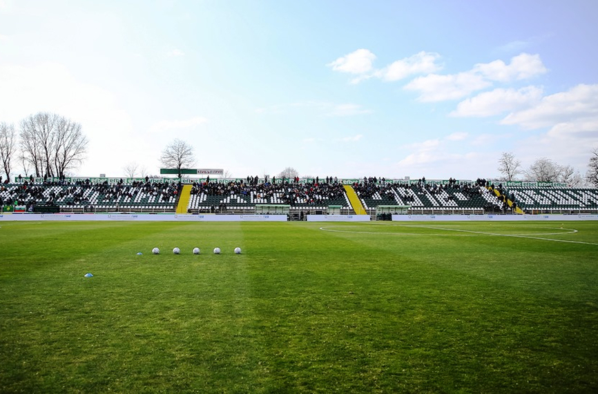 Дисциплинарната комисия към Българския футболен съюз наложи пълна забрана на