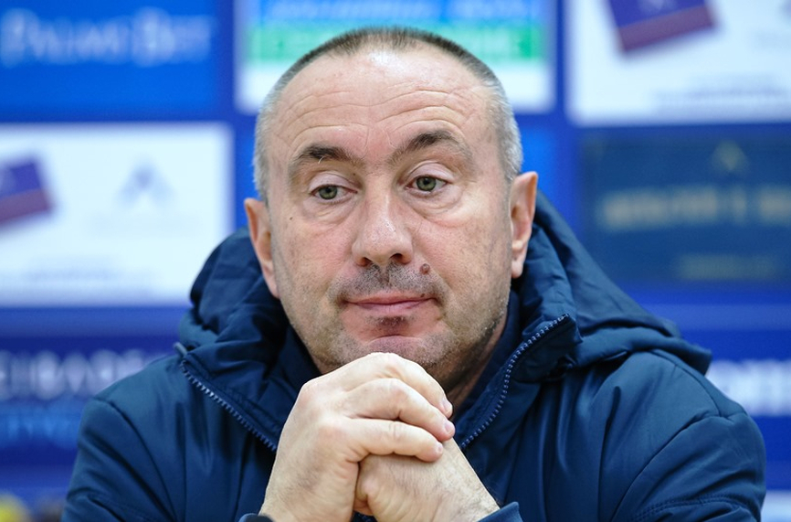 Треньорът на Левски Станимир Стоилов обяви че вярва на отбора