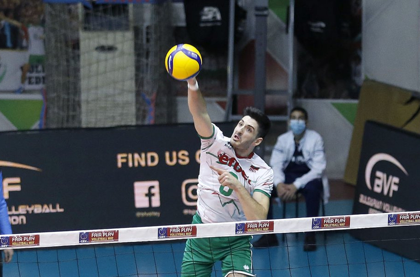 Българският волейболен национал Тодор Скримов ще продължи да играе в