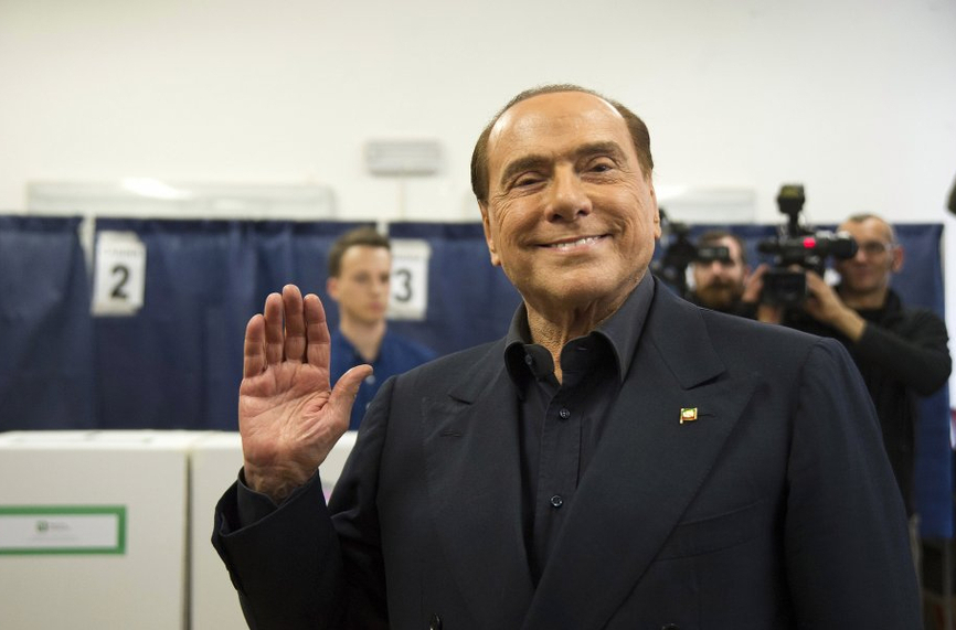 Берлускони от болницата: Ще се справя