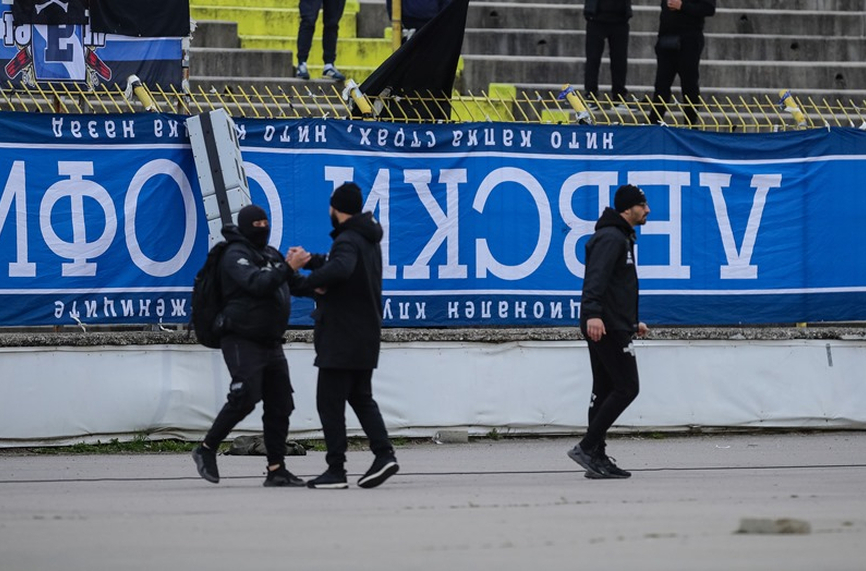 Феновете на Левски се обявиха против случващото се в клуба