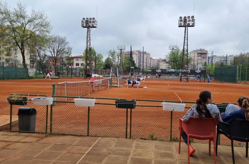 19 родни тенисисти 10 юноши и 9 девойки се класираха