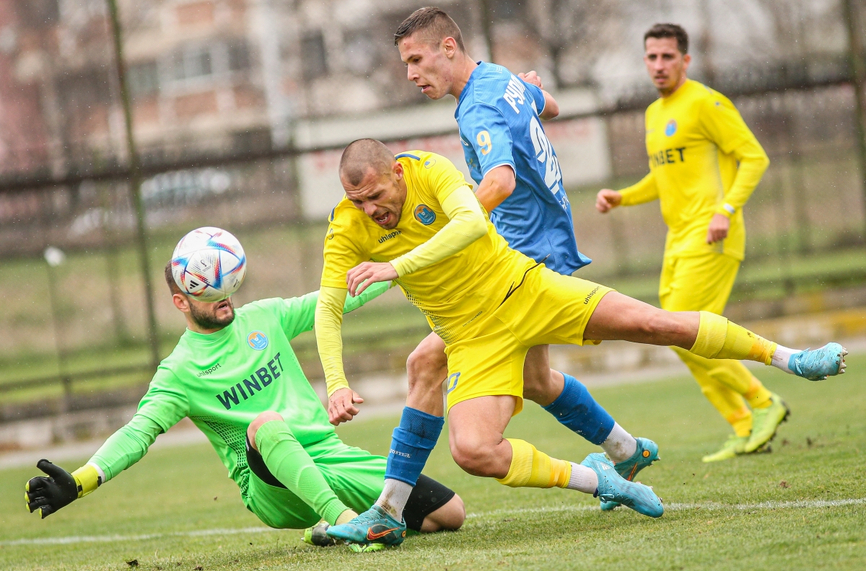 Марица ще спечели като домакин пловдивското дерби във Втора лига
