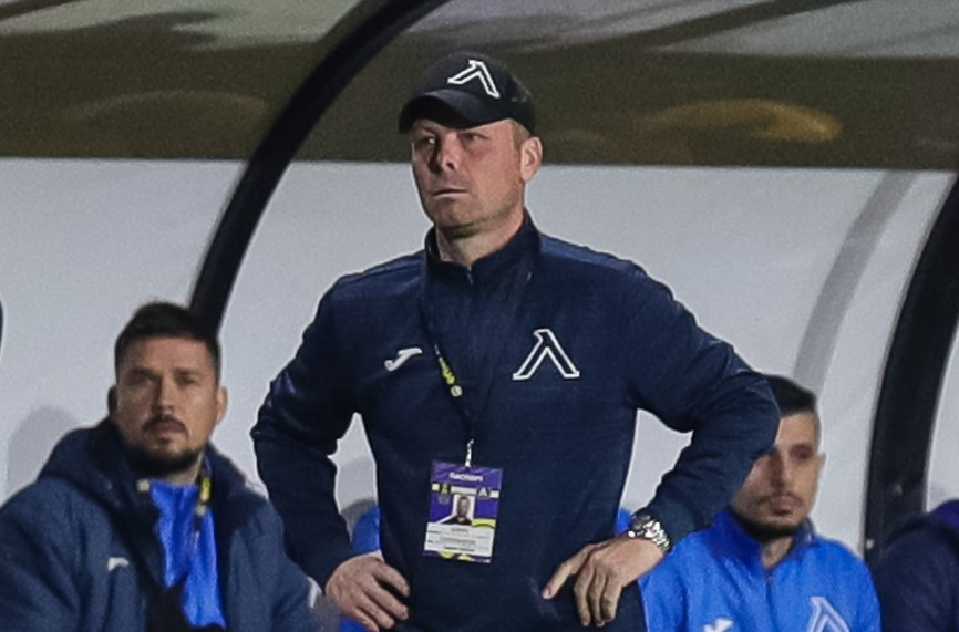 Треньорът на Левски Елин Топузаков е останал крайно недоволен от