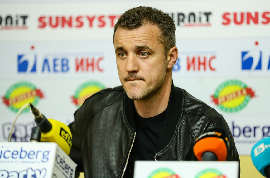 Старши треньорът на Локомотив София Станислав Генчев даде пресконференция преди