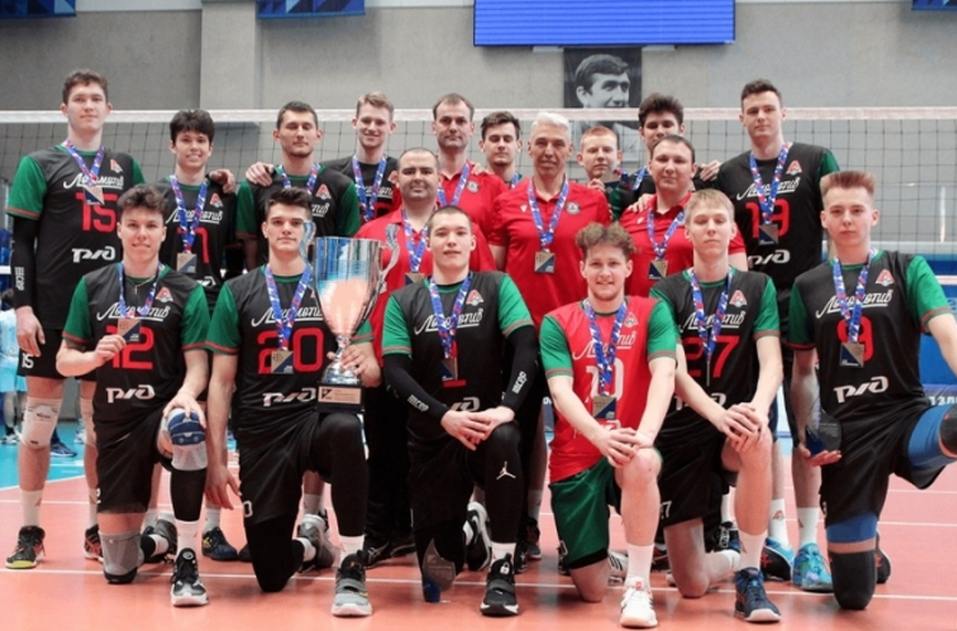 Българският треньор Георги Петров изведе тима на Локомотив Новосибирск до Купата на