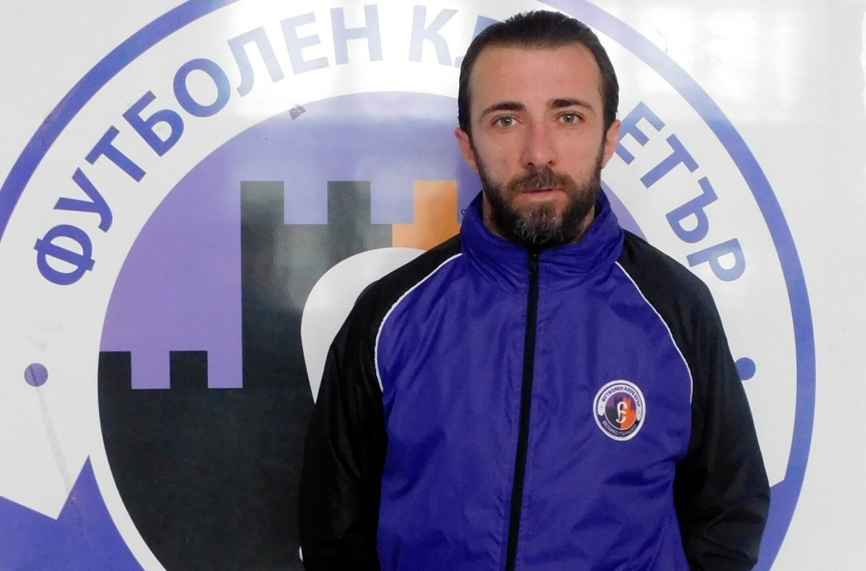 Футболистът на Етър Велико Търново Мартин Тошев спечели приза за Гол на месеца“ за