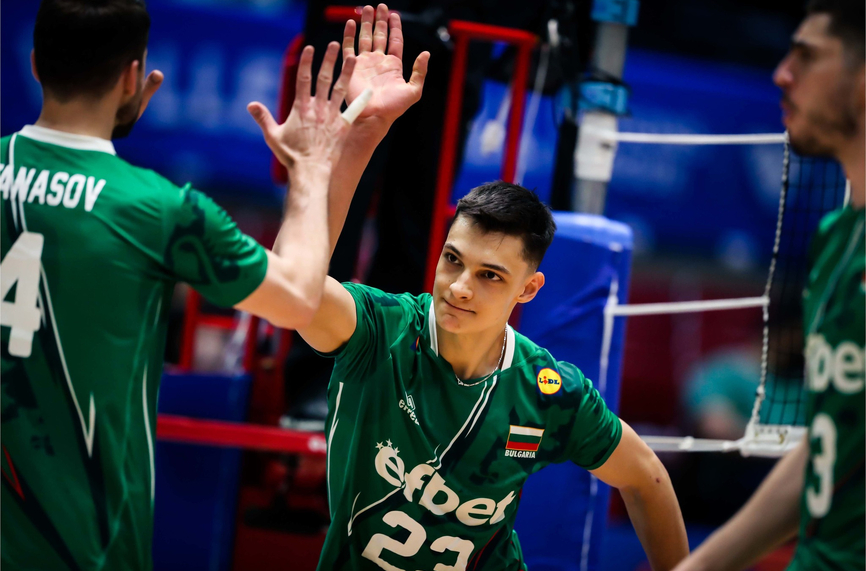 Коментар на Краси Панов
България разполага с невероятен волейболен талант Александър