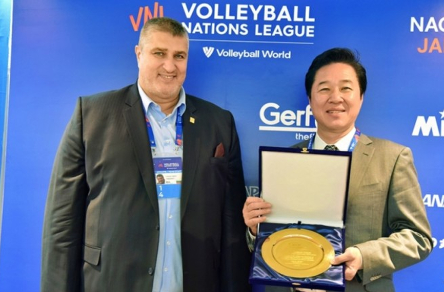 Федерацията по волейбол ще си партнира с Япония