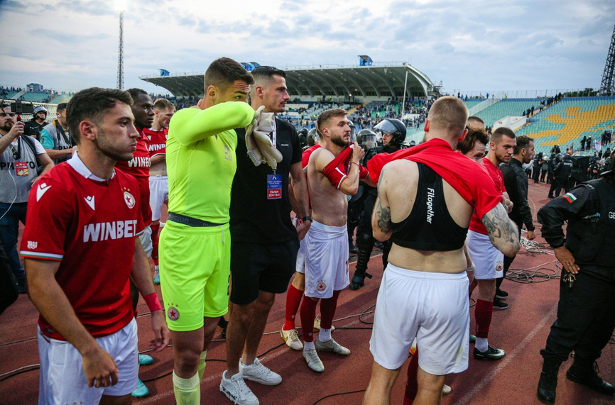 Съблекалнята на ЦСКА сериозно ще се проветри през лятото Съставът