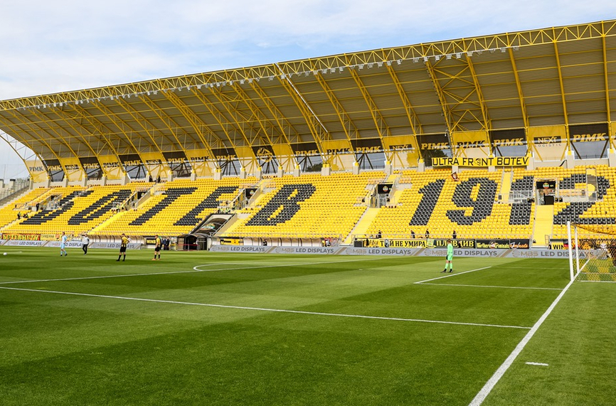 Ботев Пловдив стартира с 35 футболисти подготовка за новия сезон Днес
