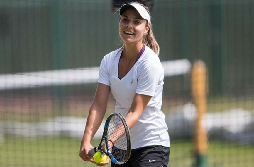 Виктория Томова отпадна в първия кръг на турнира в Бад