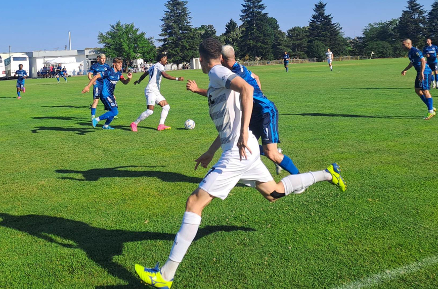 Берое победи Черноморец Бургас с 3 1 в контролна среща играна