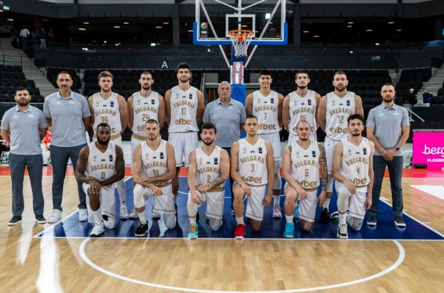 Националният отбор на България по баскетбол за мъже претърпя унизителна