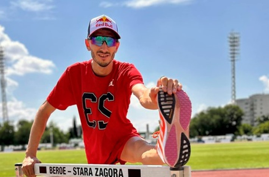 Водещият български състезател в скока на височина Тихомир Иванов си