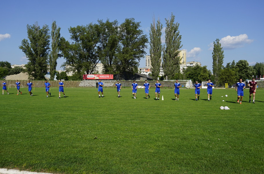 Спортно техническата комисия към Българския футболен съюз промени деня на срещата