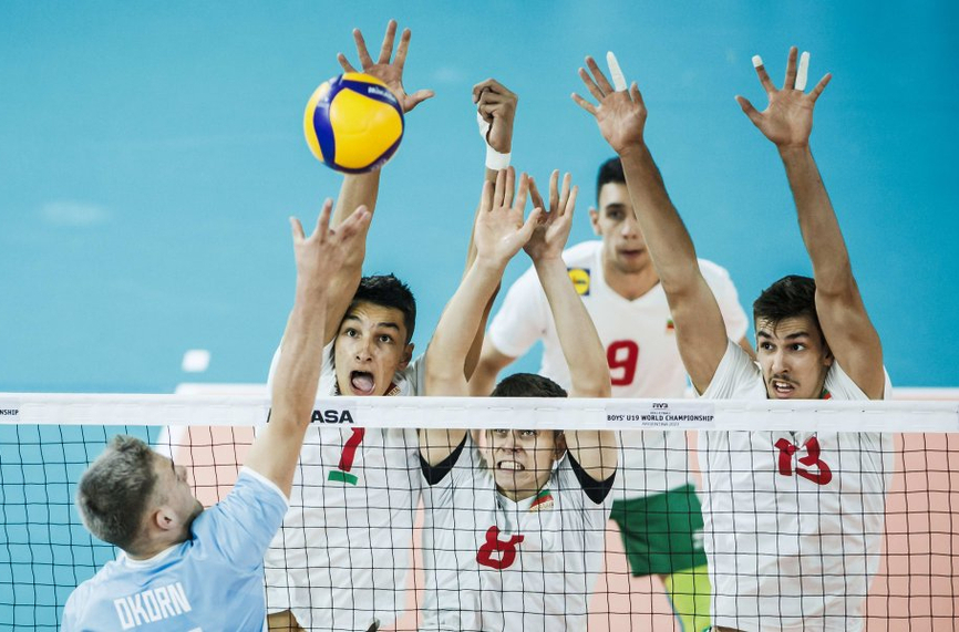 България започна с победа Световното първенство за юноши под 19