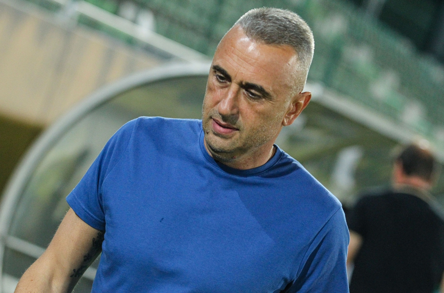 Треньорът на Лудогорец Ивайло Петев заяви при пристигането на тима в България