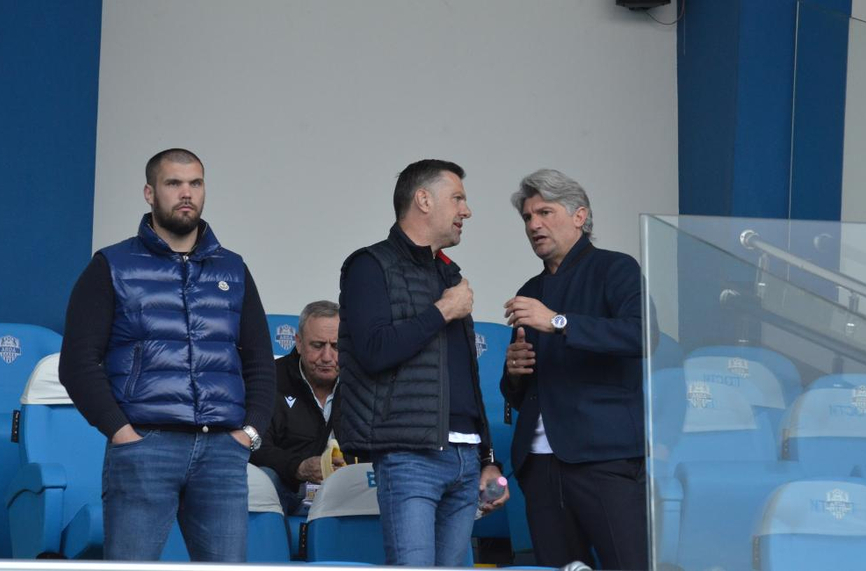 Спортният директор на Арда (Кърджали) Ивайло Петков говори пред клубния