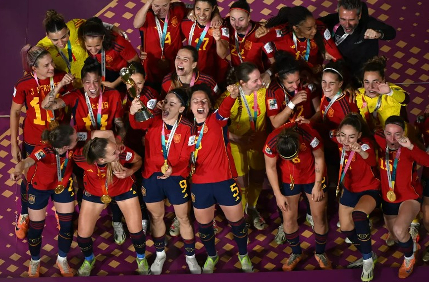 Героинята на испанския национален отбор Олга Кармона, която вкара победния