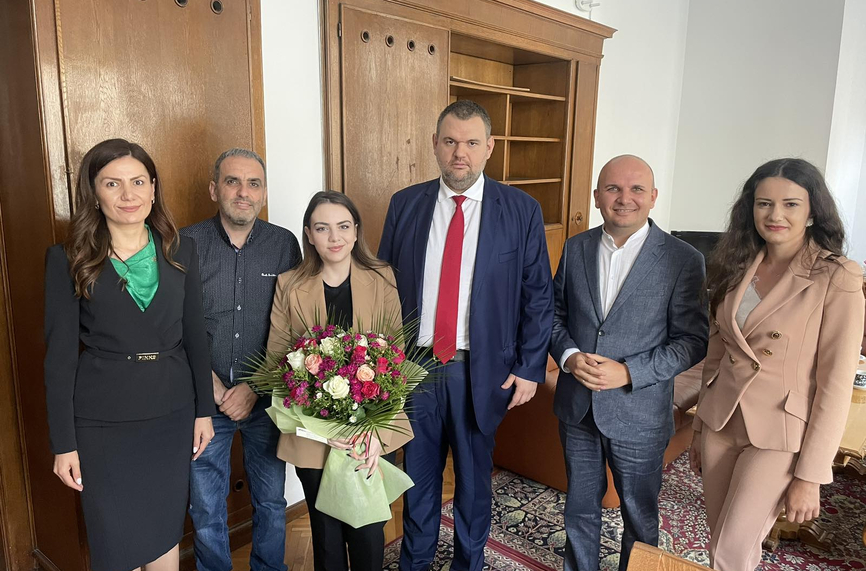 Народният представител Делян Пеевски се срещна със световната вицешампионка по