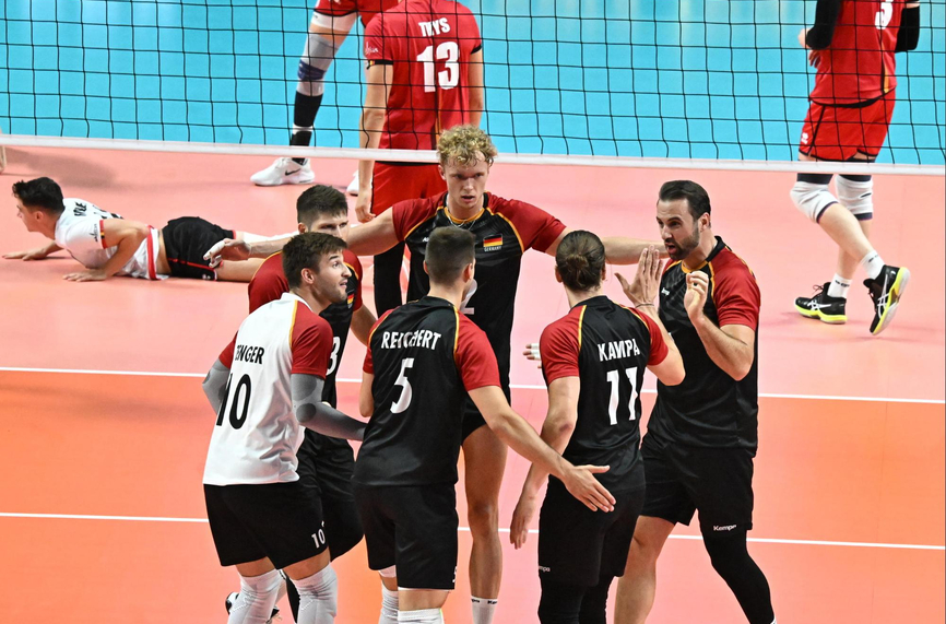 Германия постигна трета поредна победа на Европейското първенство по волейбол