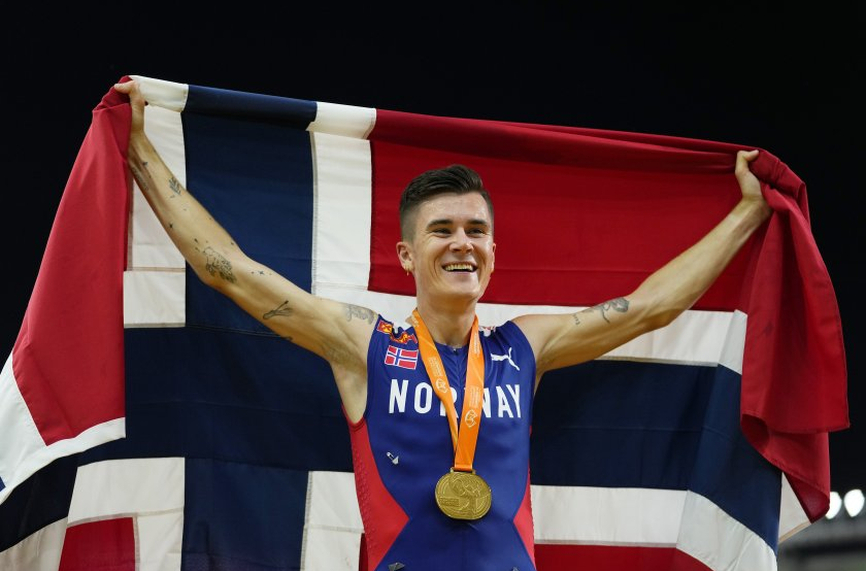 Двукратният световен шампион на 5000 метра и двукратен сребърен медалист
